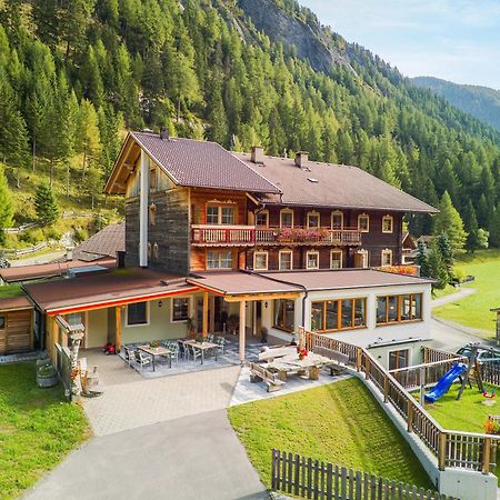 Landhaus Taurer Kals am Grossglockner Exterior photo