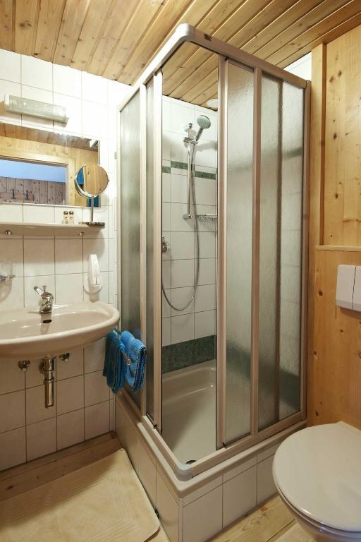 Landhaus Taurer Kals am Grossglockner Room photo